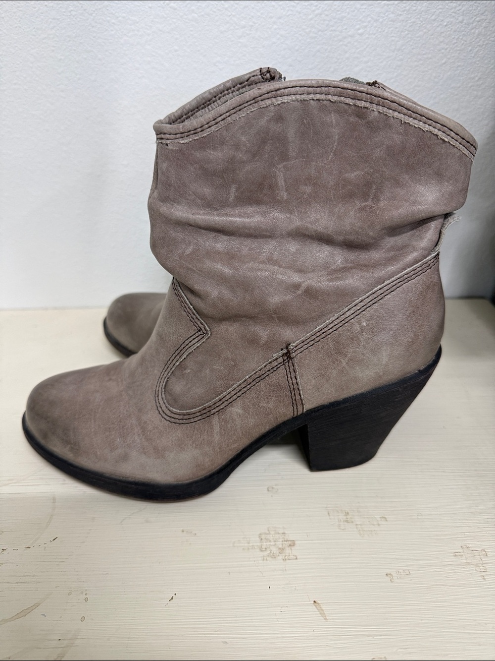 Women's Montana leather Taupe Slouchy Ankle Boots